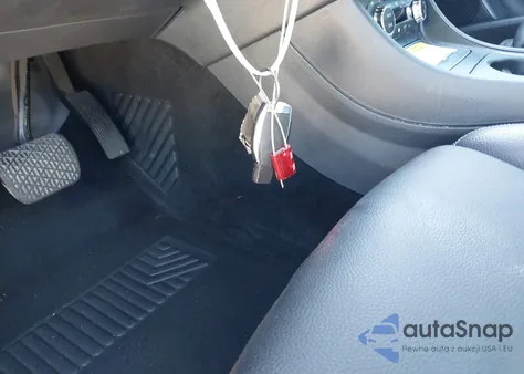 2018 Mercedes-Benz Gla 250 из США, поврежденный, VIN WDCTG4EB2JJ468182